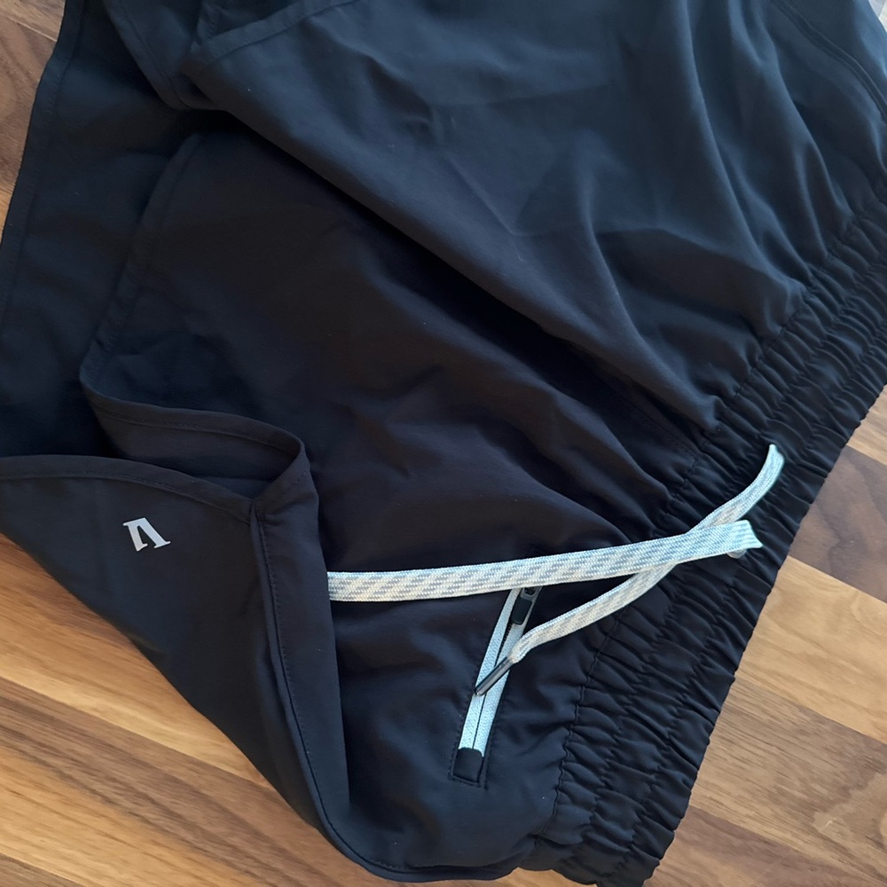 Vuori Women's Black Athletic Shorts with White Accents - Picture 3 of 3